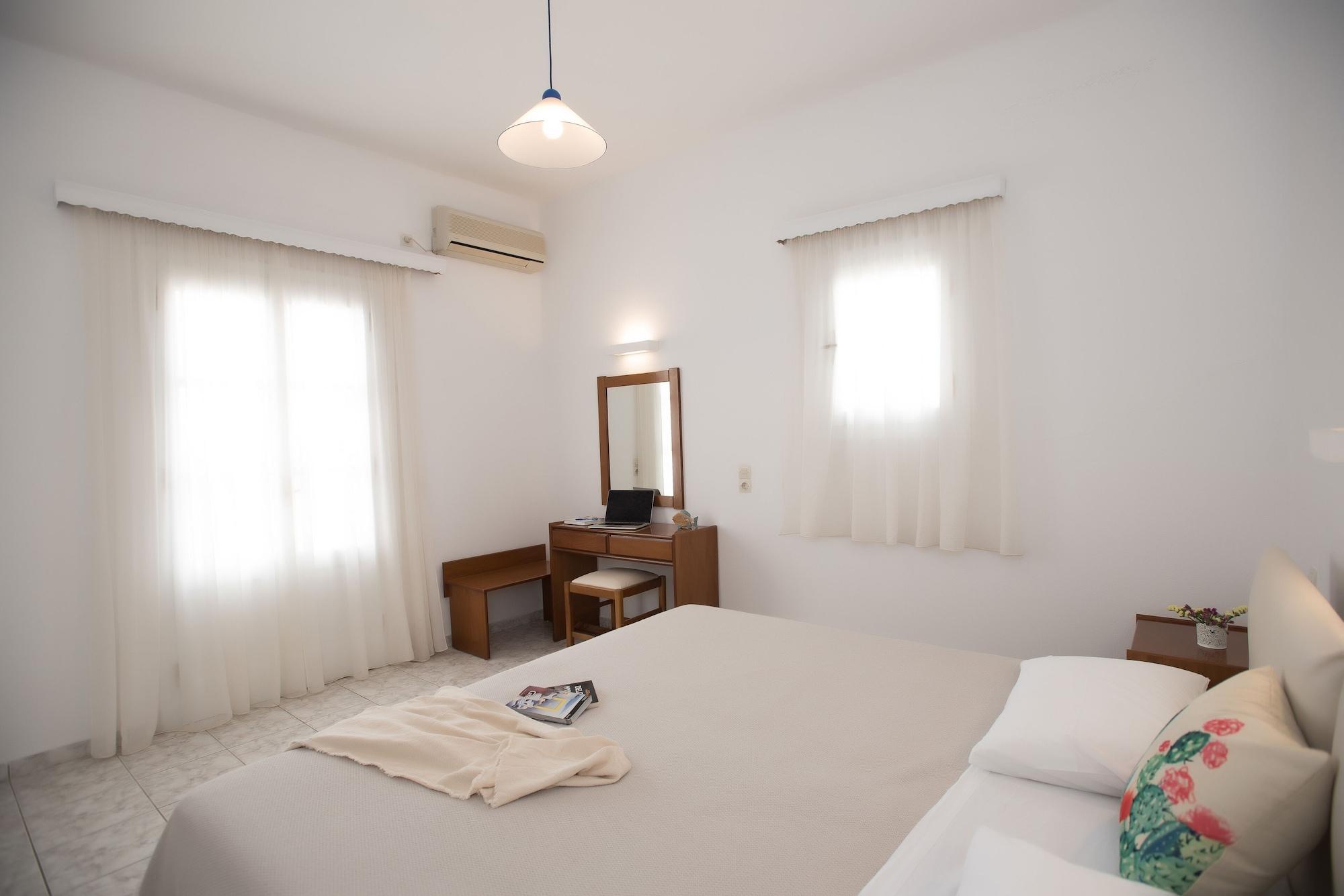 Charissi Hotel