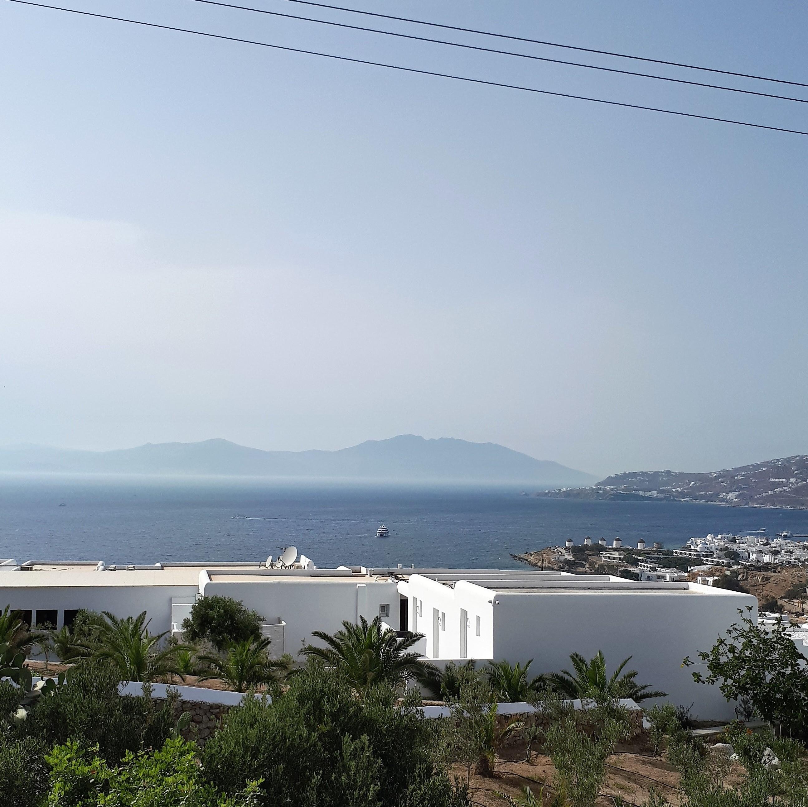 Charissi Hotel