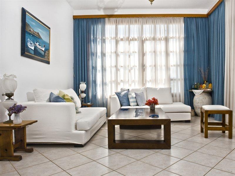Charissi Hotel 3*