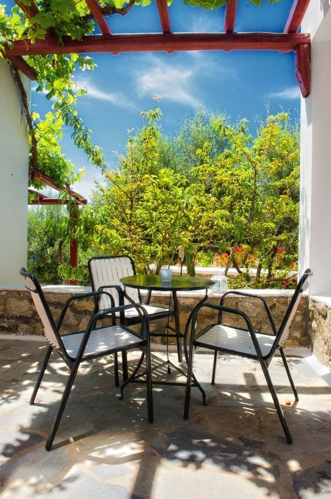 Charissi Hotel 3*